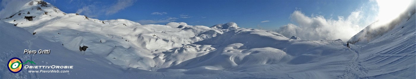 77 Spettacolare il panorama ammantato di neve !.jpg